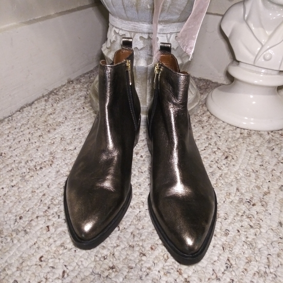 Franco Sarto Shoes - Rare (Sample Shoe)Franco Sarto Gold/Black Domingo Boho Western Style Ankle Boots